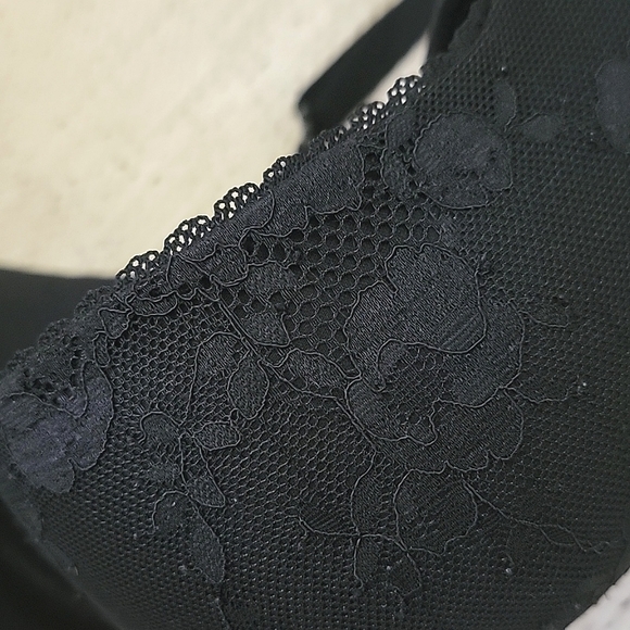 Victoria Secret Body By Victoria  Lined Demi | 38DDD - Picture 3 of 8